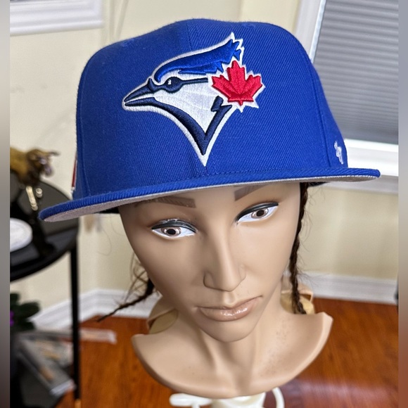 BEAUTIFUL BLUE JAYS BASEBALL CAP, adjustable - Picture 2 of 4